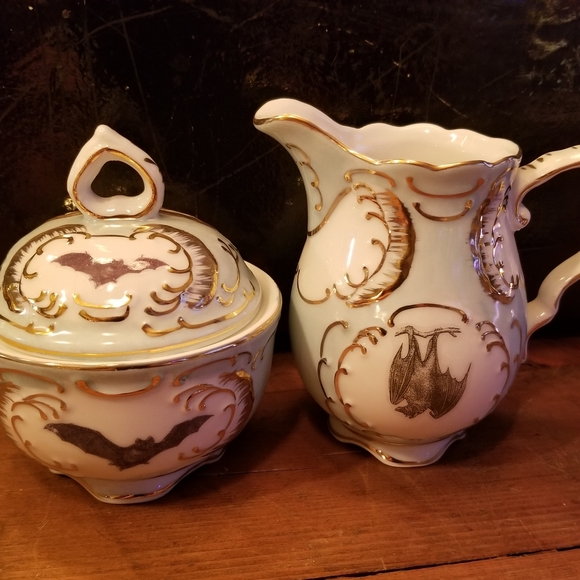 Light Blue Bats gothic tea set - Picture 2 of 3